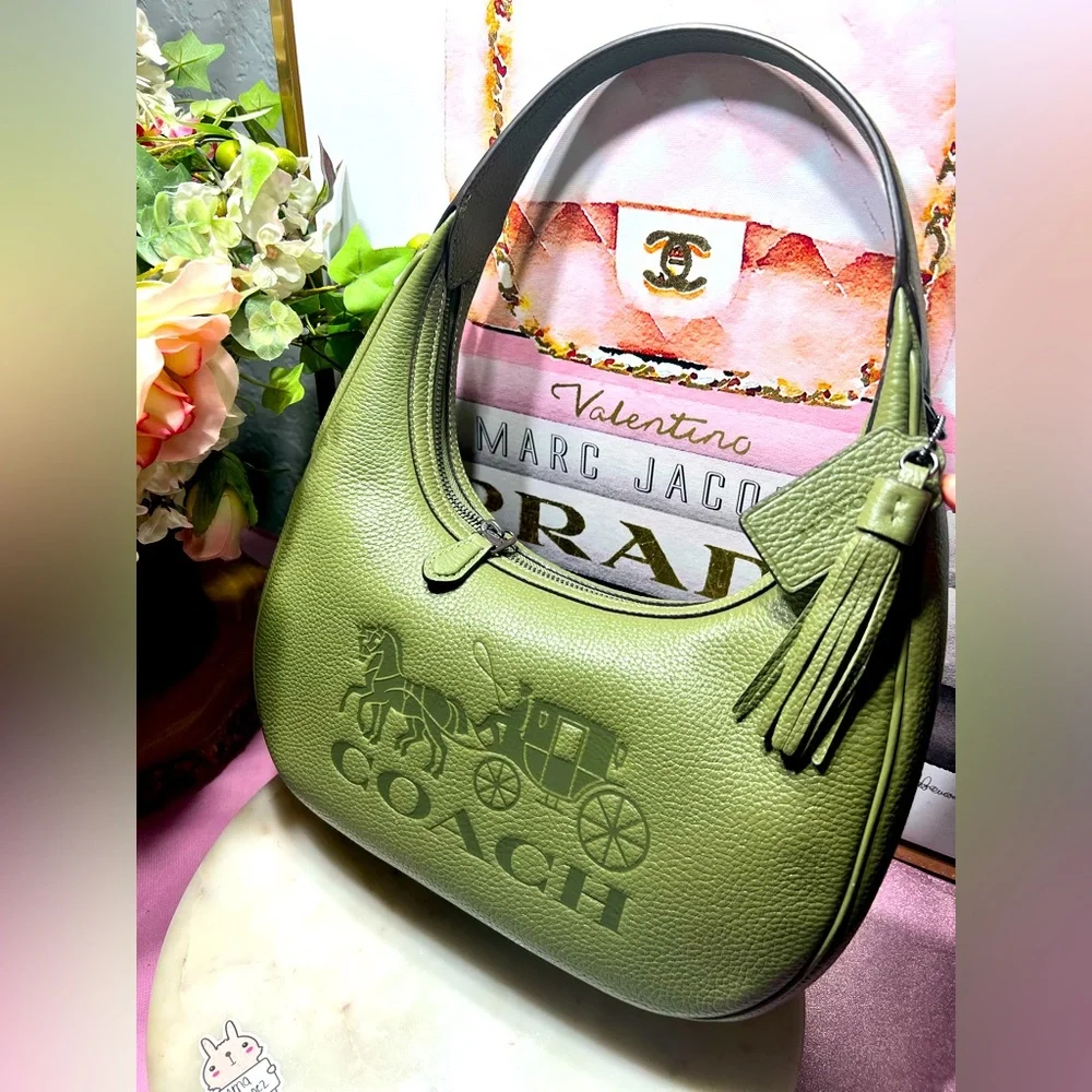 Coach Carmen Shoulder Bag
Forest Green Leather Hobo Bag NWOT - Picture 1 of 14
